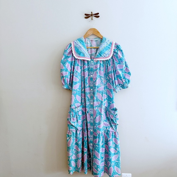 Vintage Dresses & Skirts - Vintage Pastel Blue & Purple Leaf Print Midi Dress